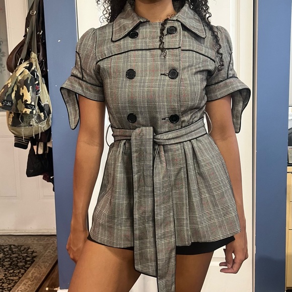 Urban Behavior Black and White Houndstooth Short sleeve Coat - Picture 5 of 7